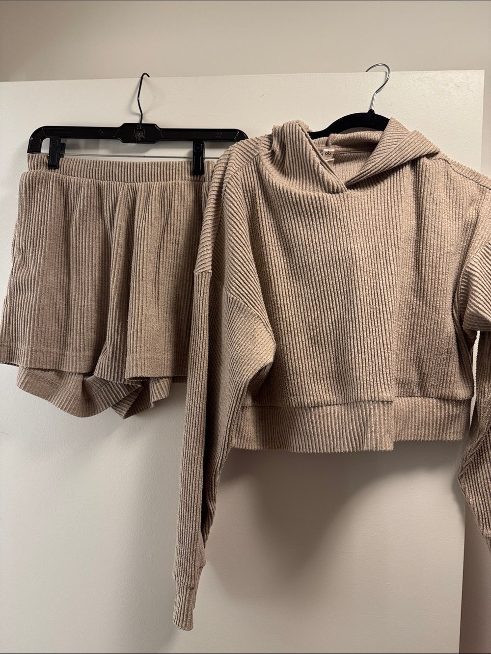 ALO Yoga Muse Hoodie and Shorts Size S